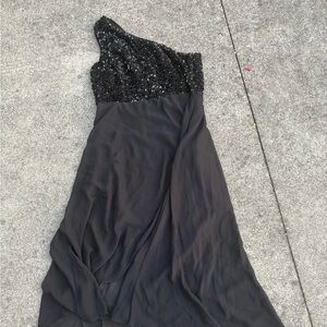 Black Elegant One Shoulder Dress